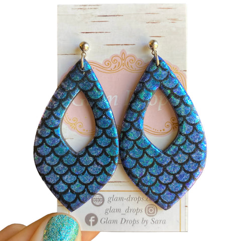 Clay open pointed teardrops