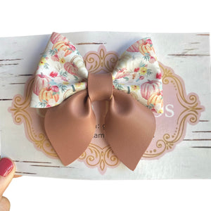 3.5 inch sailor bow on alligator clip