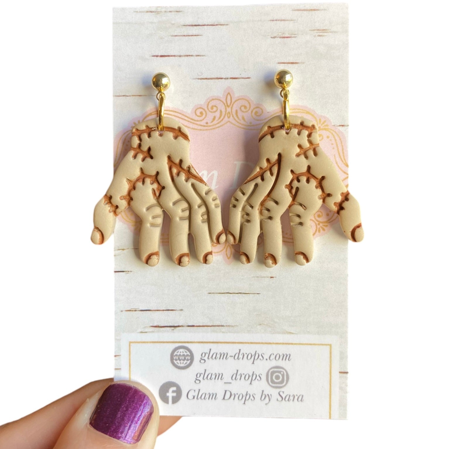 Clay Thing hand dangles